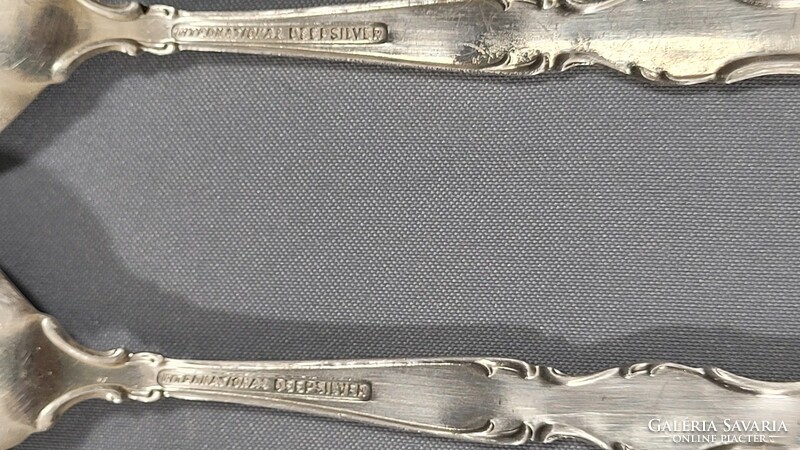 2 silver-plated dessert spoons