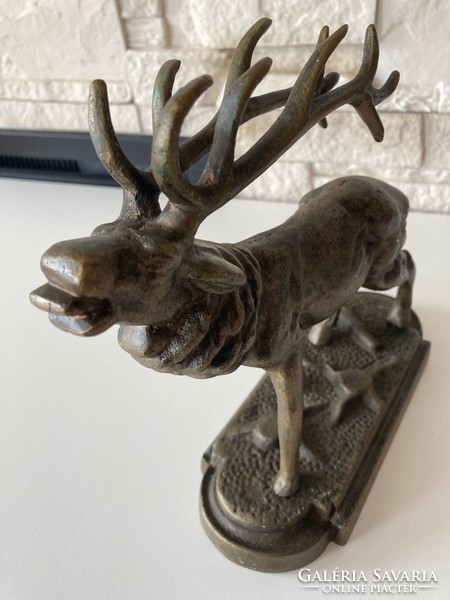 Beautiful solid bronze deer statue