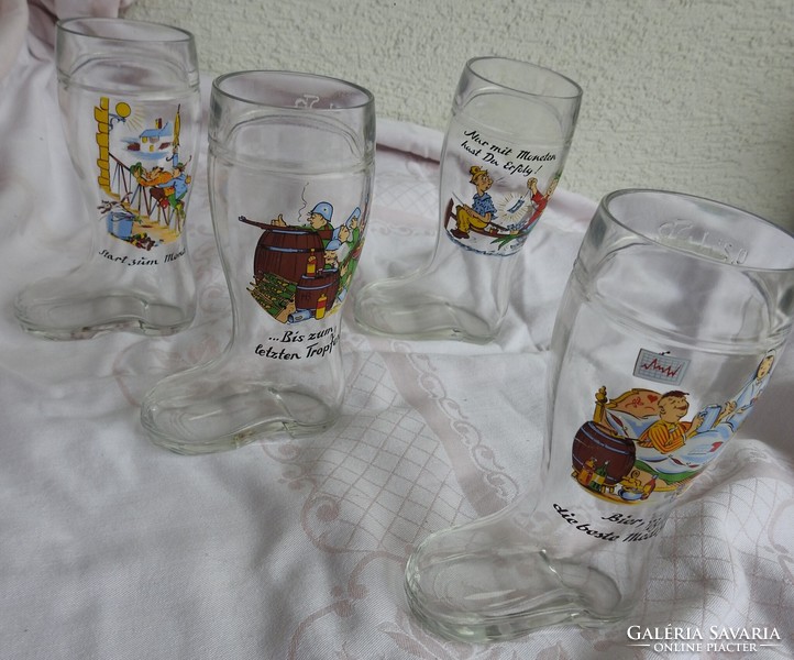 Funny scene boot shaped cup set