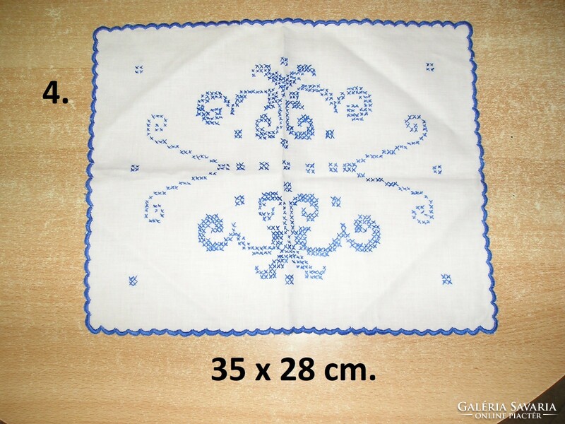 Embroidered blue tablecloth - 6 pcs. Together