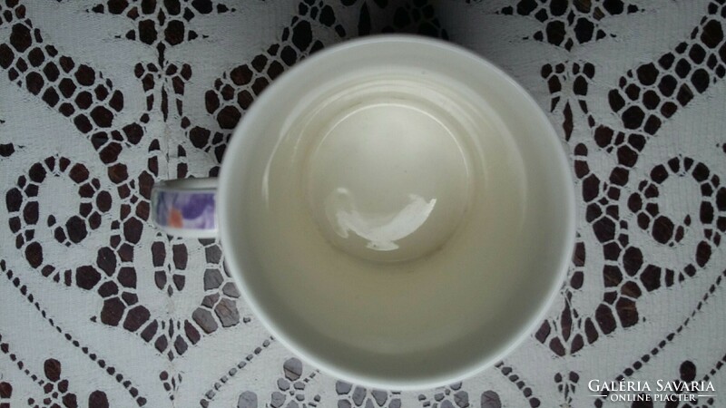 Siaki porcelain mug with rose pattern