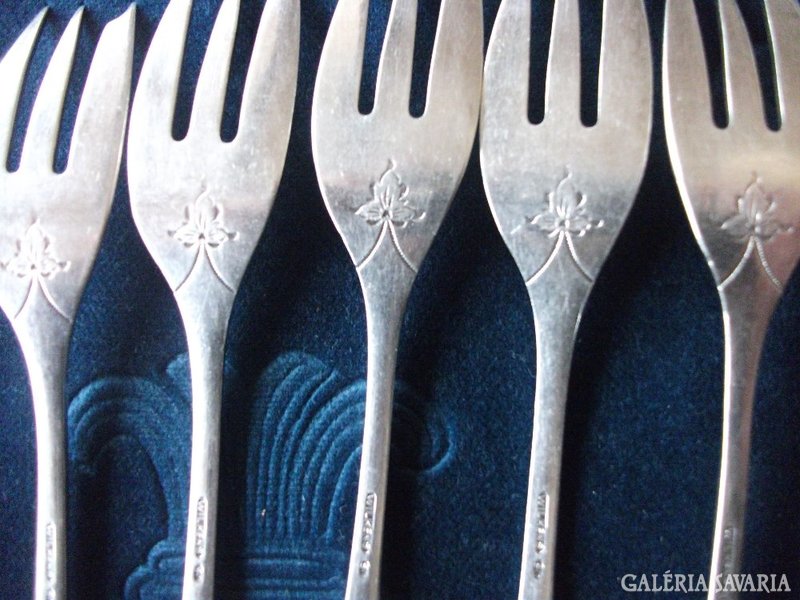 1900 Wilkens 90 hand-chiseled Ostfriesen pattern silver-plated luxury cake fork 5 pcs
