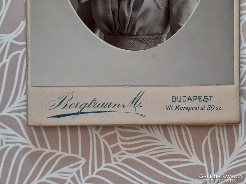 Antique female photo bergtraun m. Photographer Budapest old studio photo