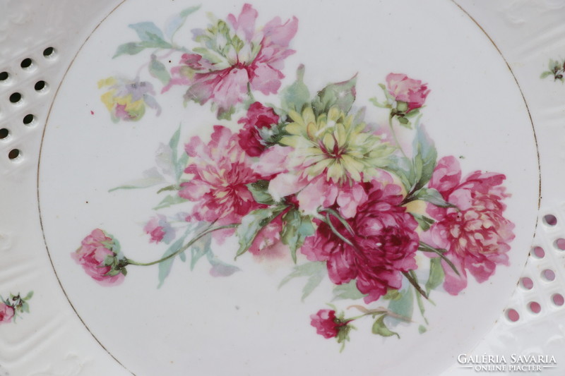 Antique porcelain flower bowl, offering