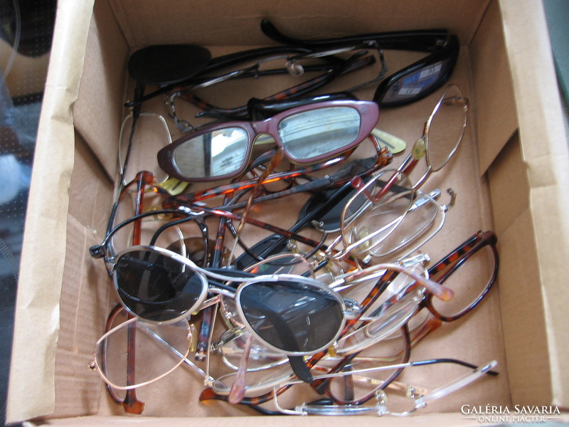 Faulty retro glasses for spare parts