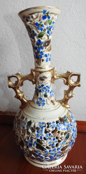 Fischer vase with pierced ears