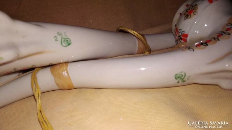 Large porcelain pipes