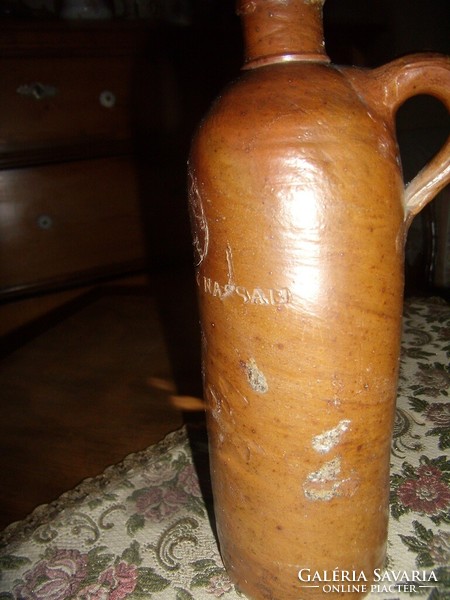 Hard ceramic drinking flask
