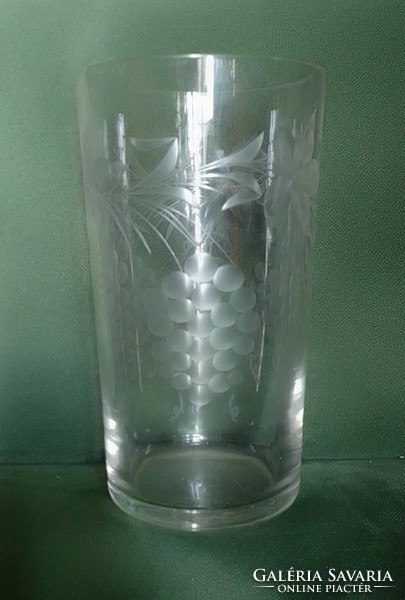 Thick-walled polished glass vase with grape and leaf pattern, approx. 1.5 litres