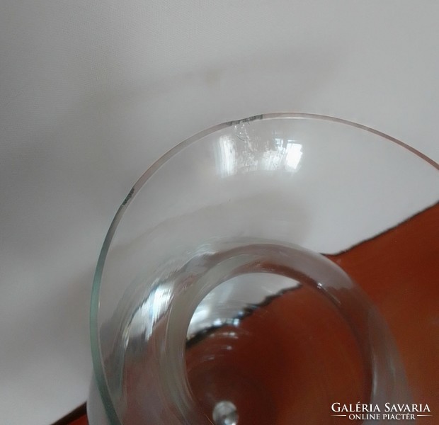 Szép formájú fújt üveg váza, vastag talp, kb 1 literes