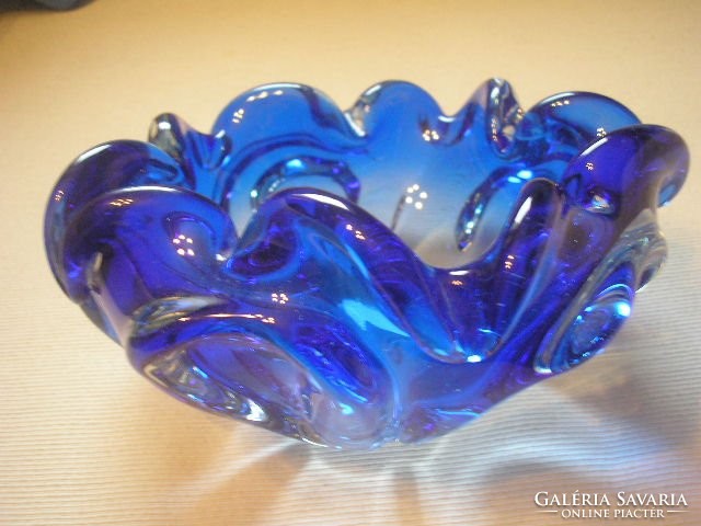 Sapphire blue, Murano gradient offering flawless 17 x 9 cm for sale