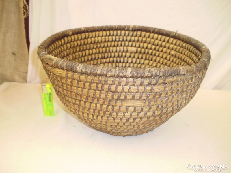 Wicker door, basket, basket made of old straw