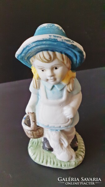 2 Old porcelain figure. Boys and girls are sold separately and together. HUF 500/pc.