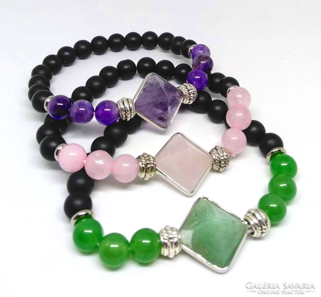 Energizing pyramid bracelet, in 3 mineral versions