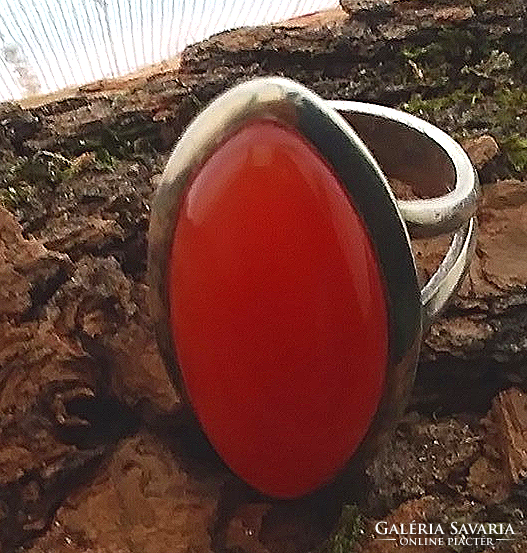 Huge carnelian stone ring!