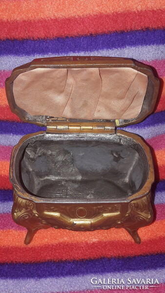 Antique tin box, jewelry box (m2969)