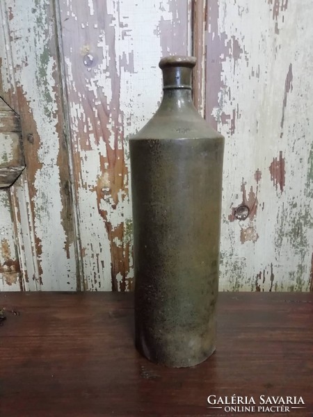 Pálinkás butélia, kőedény vagy pirogránit butélia, 20. század elejéről, szép patinás darab