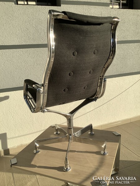 Iconic series! Szedleczky rudolf retro chair. I recommend it for luxury offices, for lovers of modern design