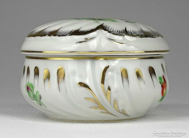 1K538 baroque Herend porcelain bonbonier