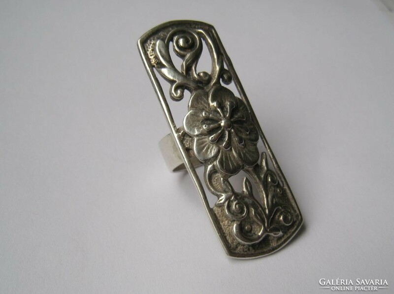 Extravagant, antique, floral silver ring