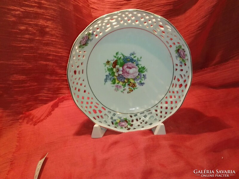 Openwork, flower-patterned porcelain tray.