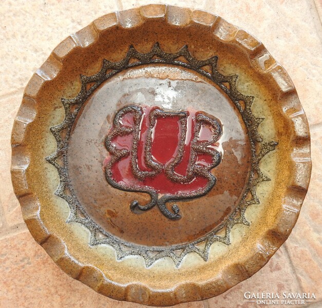 Applied art ceramic centerpiece - large size - ashtray