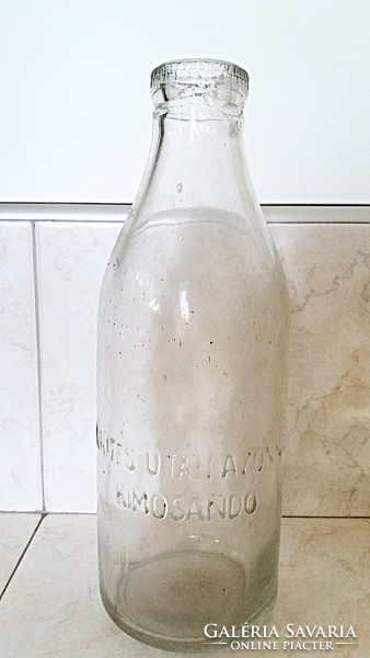 Régi tejes üveg pasztőrözött tej feliratos 1 literes tejesüveg