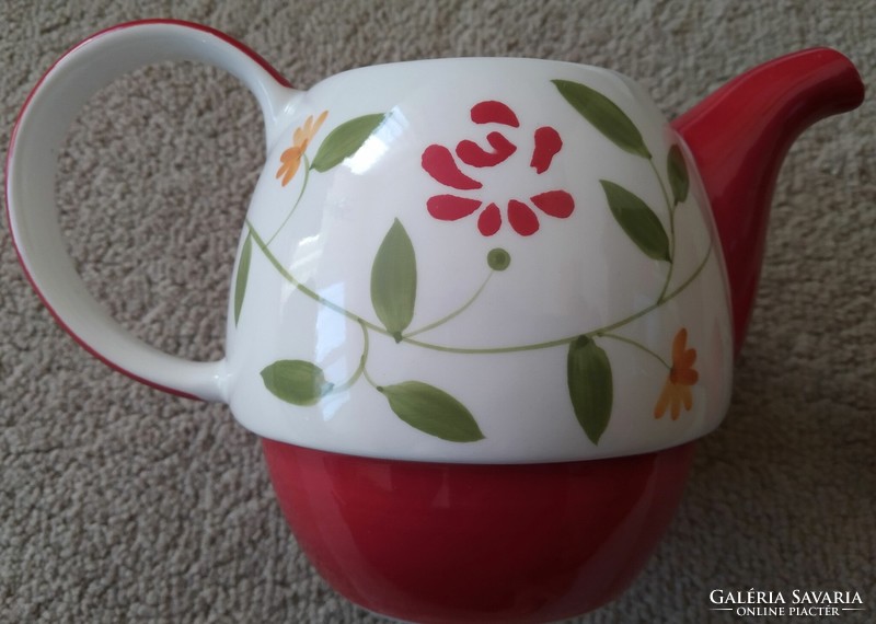 Teatorony, porcelán teáskészlet