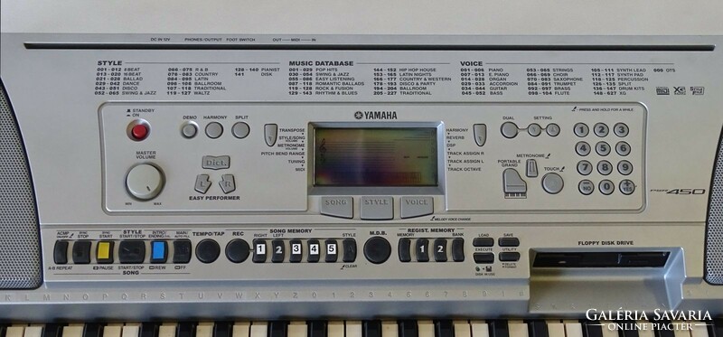 1K746 yamaha psr-450 synthesizer