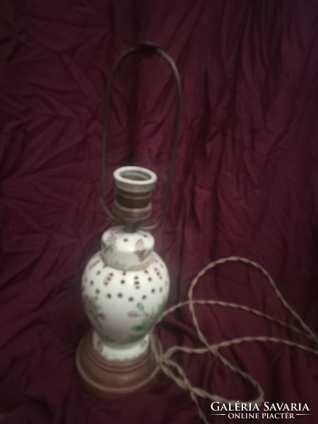 Antik 1920-as évekbeli Viktória mintás herendi lámpa eredeti függő kapcsolóval és textil vezetékkel