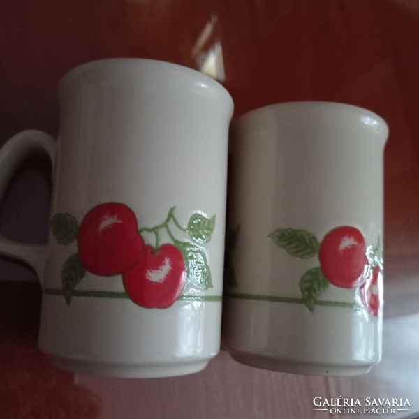 2 cherry English cups, 2.5 dl