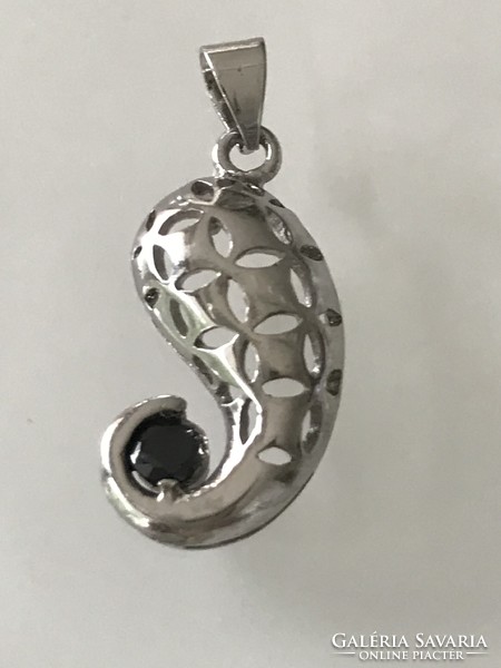 Pandora pendant with onyx stone, 3 cm long