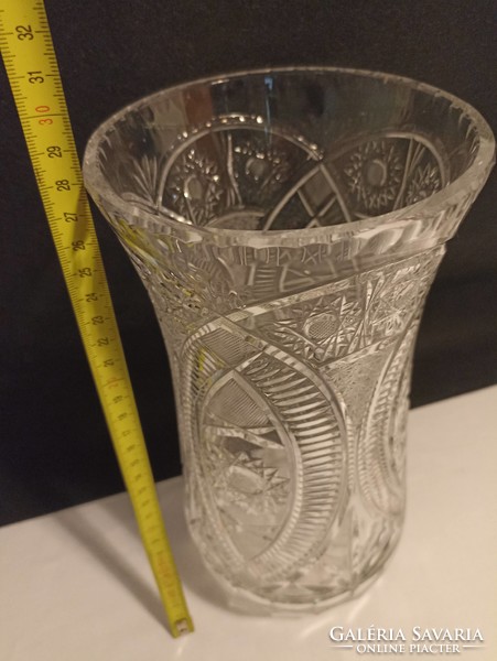 Ólomkristály váza, 28 cm magas, 12 cm átmérő
