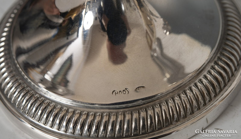 Ezüst páros gyertyatartó - közepén gyermek figurával (E10)