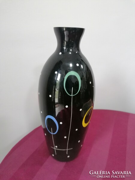Glass vase with retro pattern