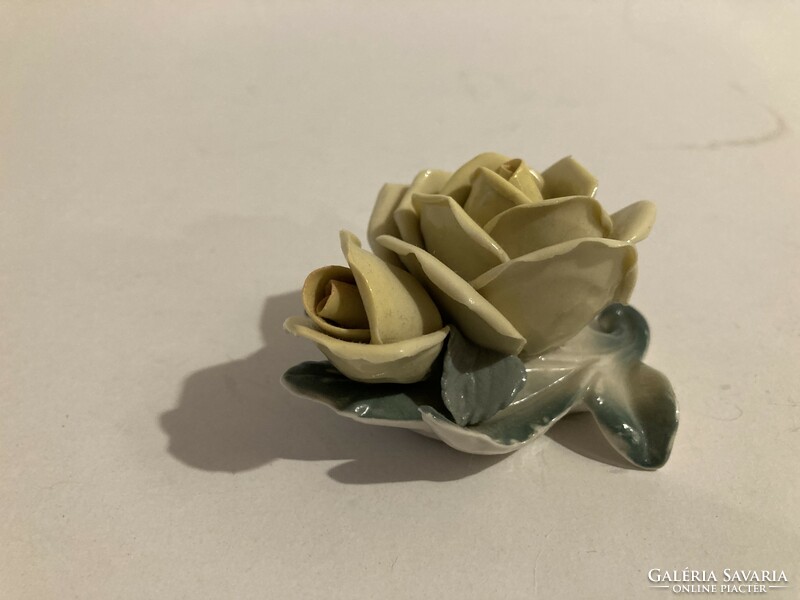 Ens porcelain rose bouquet