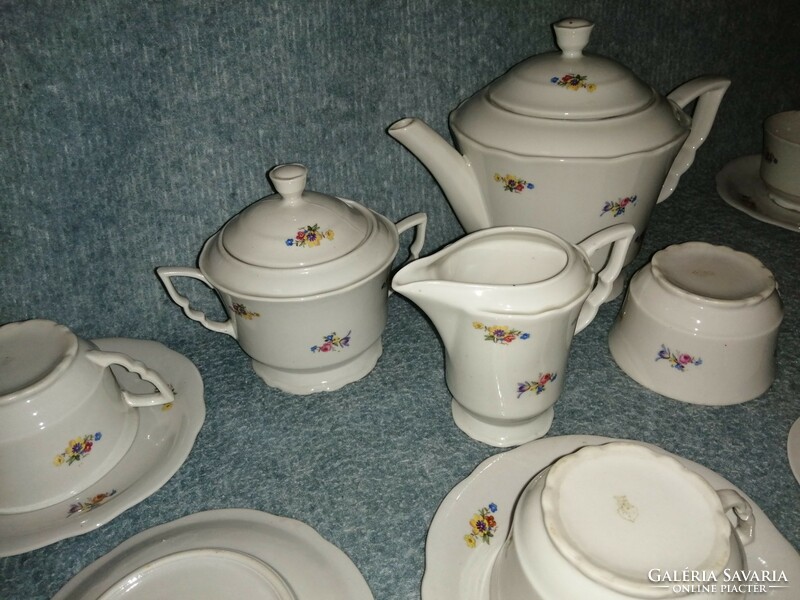 Zsolnay porcelán manófüles teás készlet (z-6)