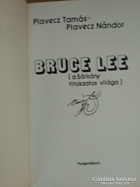 Plavecz: bruce lee, the mysterious world of the dragon, recommend!
