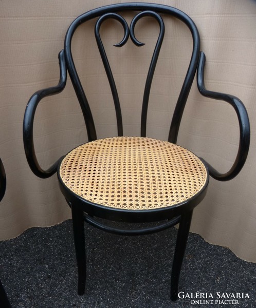 4 Pcs. Thonet chair.