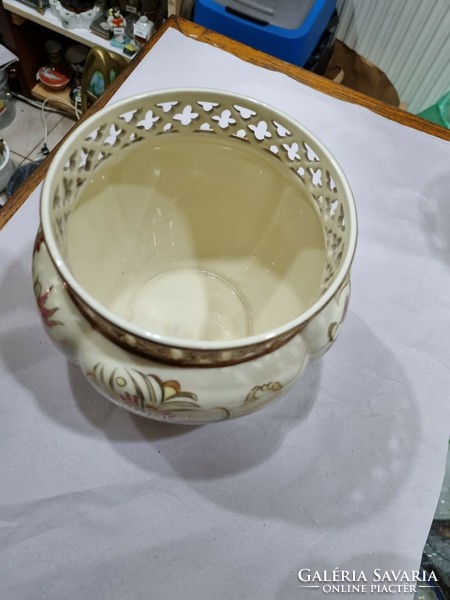 Zsolnay porcelain pot