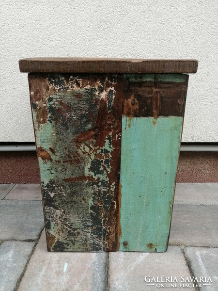 ﻿Industrial loft seat storage vintage. Solid pouffe made of recycled wood. Negotiable!