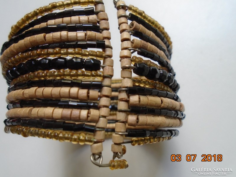 MAROKKÓI 15 soros apró csiszolt kő ,fa ,üveg gyöngyből fűzött széles kézműves karkötő
