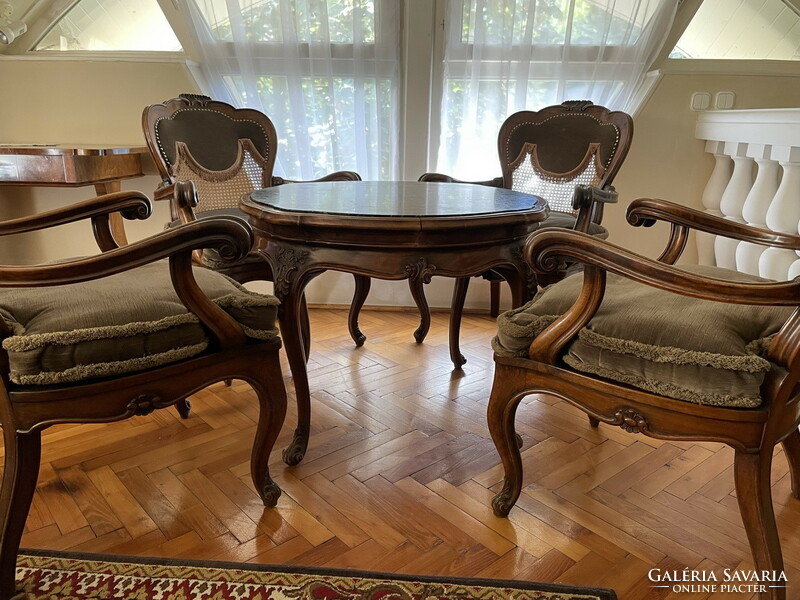 Beautiful antique sofa set with table