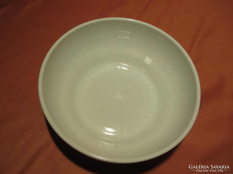 White zsolnay bowl