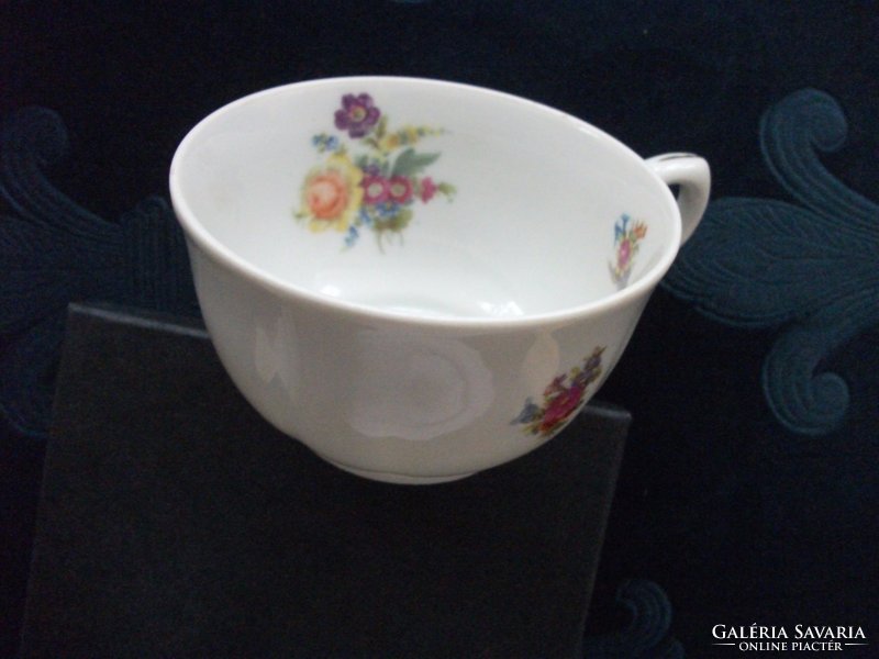 1936 Birodalmi sassal Carl Tielsch Altwasser  teás csésze egyedi virágmintával