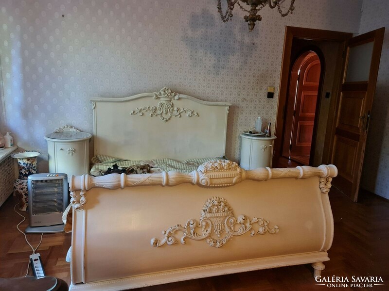 Bedroom set from the 1900s