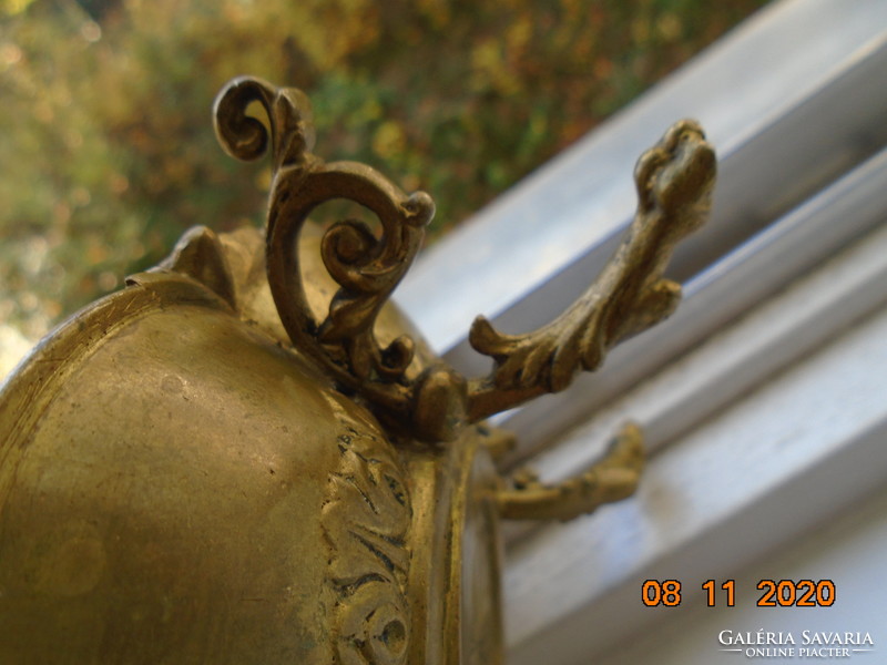 18 S rococo plastic putto with face, fire-gilded bronze bowl, with decorative tongs, on goat legs