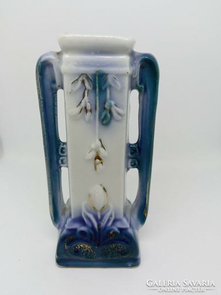 Art Nouveau Czech porcelain violet vase from 1905-10