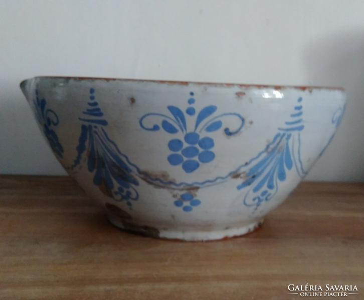 Antique min. 90-100 years old large-sized, blue hand-painted bright glazed earthenware bowl, kneading bowl, 26 cm