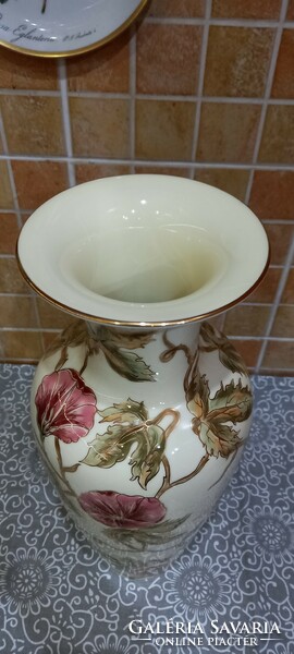Butterfly vase by Zsolnay 34.5 cm